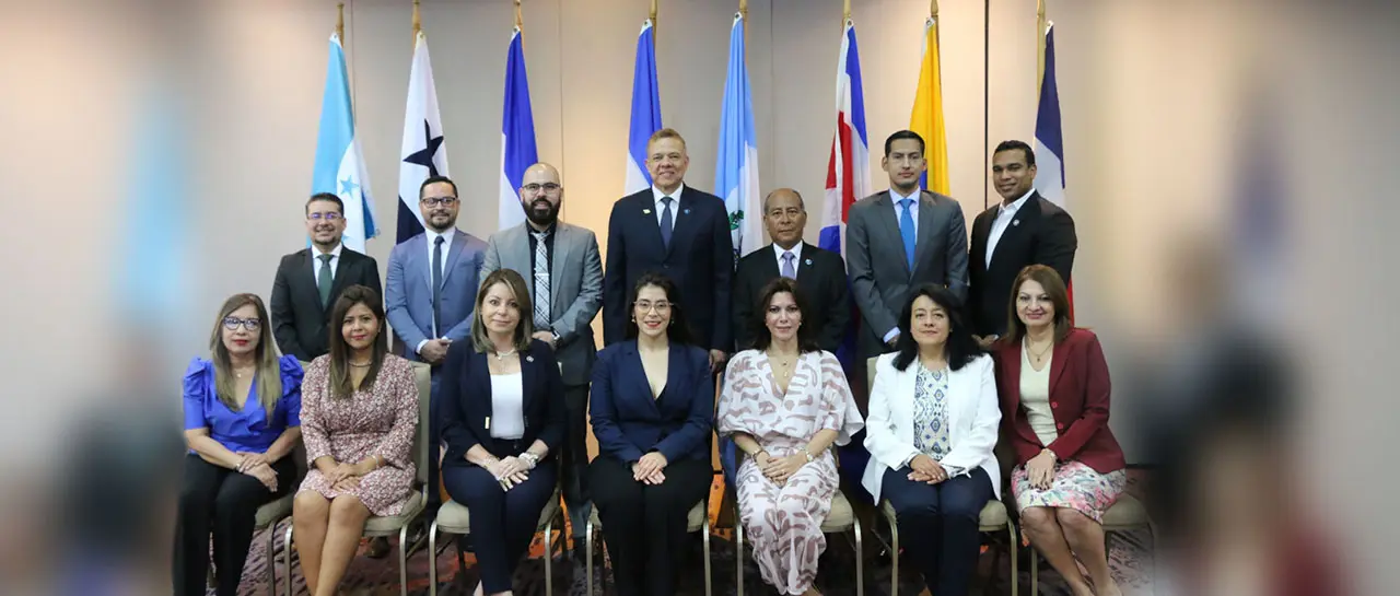 imagen: Activa participación de la SFC en el Comité de Seguros del CCSBSO que se realizó en Panamá