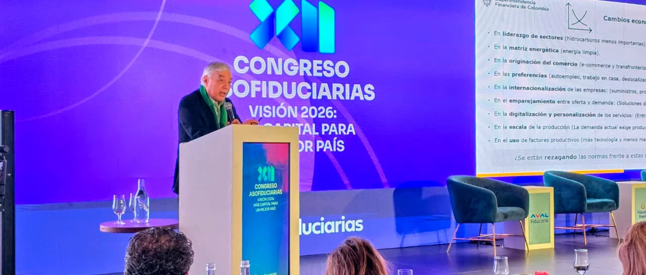 imagen: Superfinanciero afirma que hay "disonancia" entre las políticas fiscal y monetaria del país