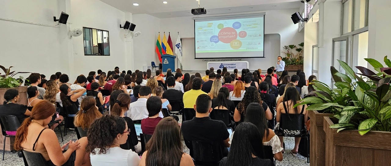 imagen: Éxito de la jornada conjunta "Me informo y cuido mi dinero" en Ibagué