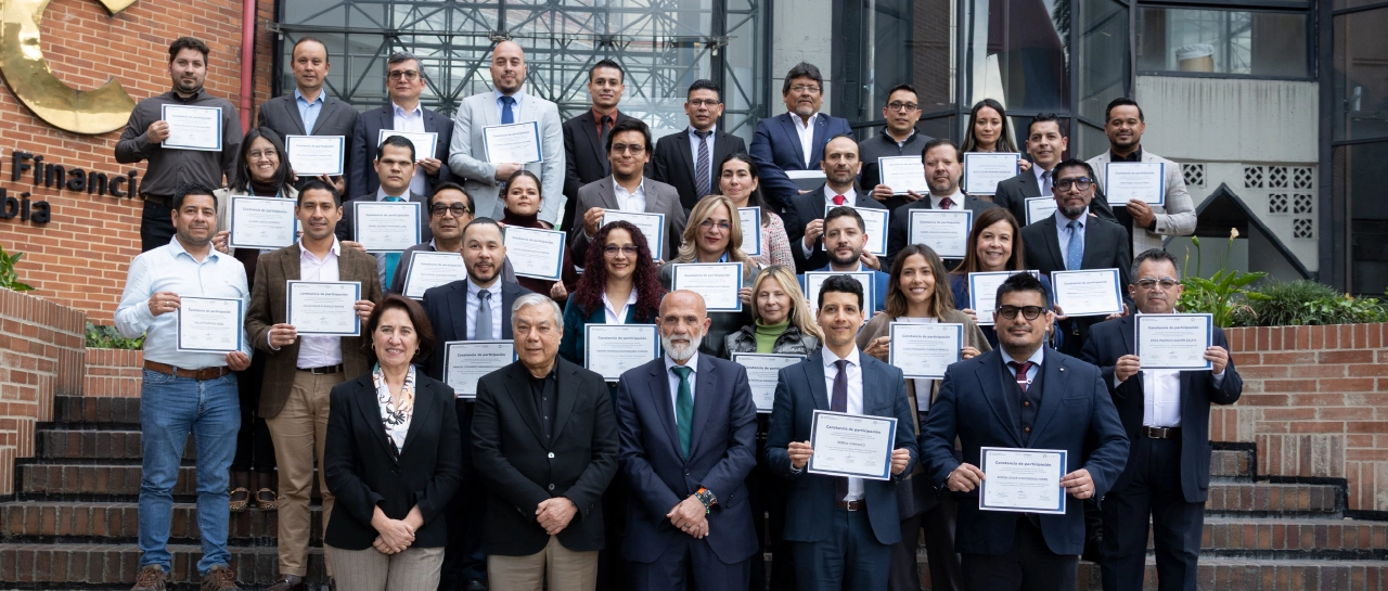 imagen: La SFC fue sede del "Curso Riesgo Tecnológico y de Ciberseguridad"