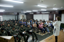 XVI jornada de la campaña de prevención de la captación ilegal "De eso tan bueno no dan tanto" en Medellín - Abril 22 de 2016