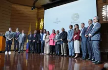 Subcategorías de Sociedad Grupo Bicentenario S.A.S. es reconocida como holding financiero del primer conglomerado financiero estatal - Agosto 14 de 2024